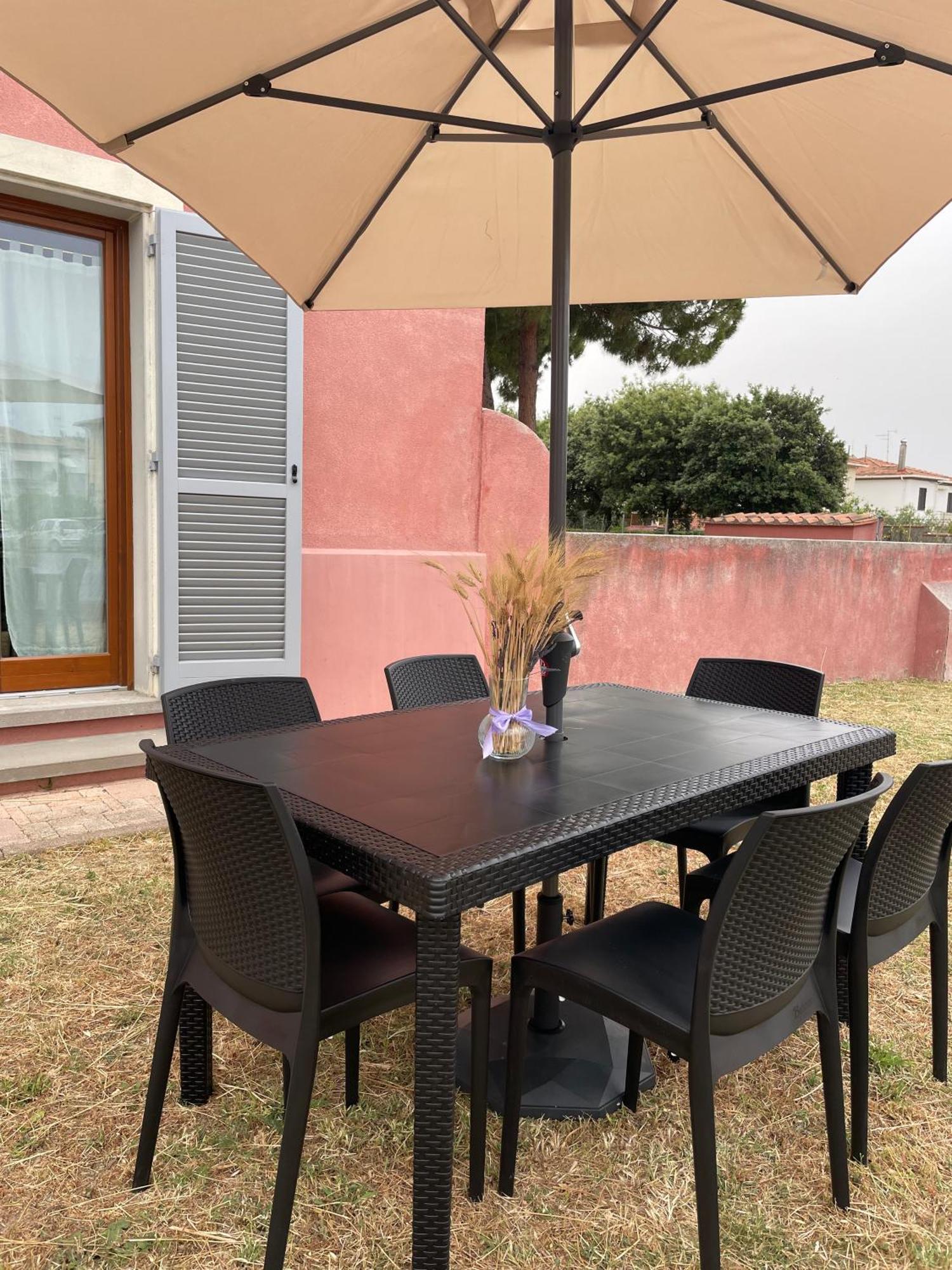 Casa Vacanze Le Due Torri Vada Luaran gambar
